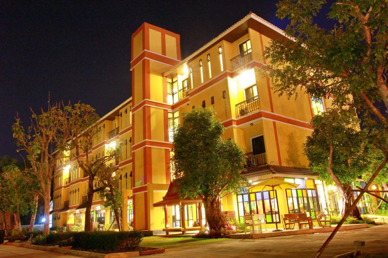 Boonme Heritage Phitsanulok Exterior foto